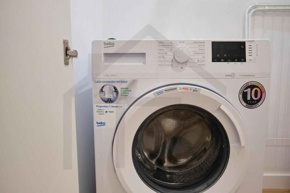 Cervantes - Apartamento A Estrenar Con Parking Gijon Luaran gambar